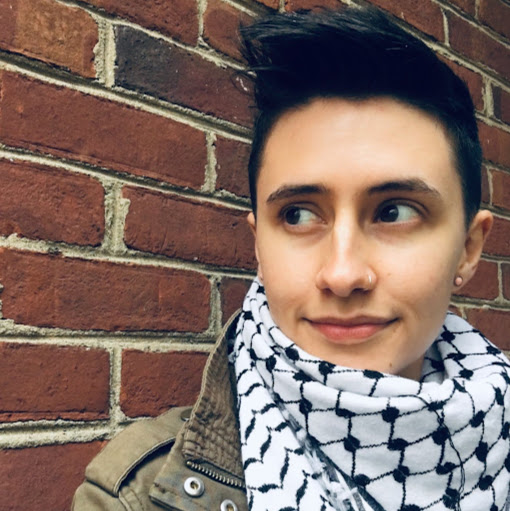 Sarah Grove Photo 37