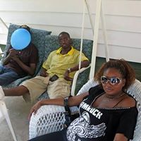 Rochelle Perry Photo 21