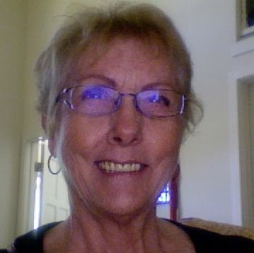 Caroline Currie Photo 22