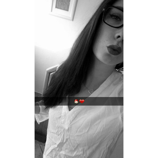 Hanna Hansen Photo 17