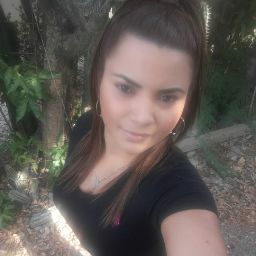 Elizabeth Barrios Photo 39
