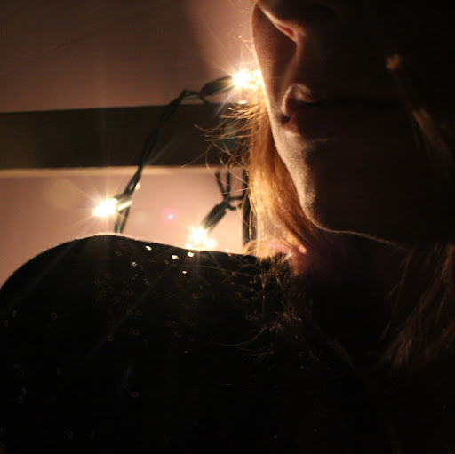 Victoria Gibson Photo 30