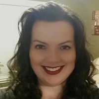 Elizabeth Horton Photo 32