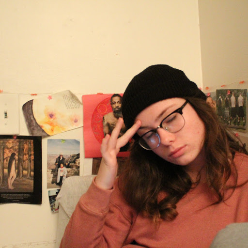 Sarah Pierce Photo 40