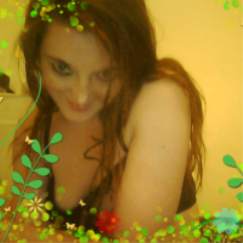 Caroline Ward Photo 39