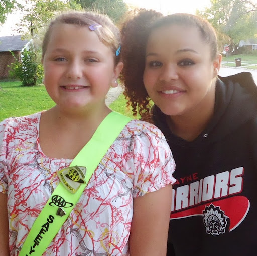 Danielle Lester Photo 17