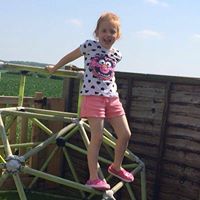 Emma Moulton Photo 5