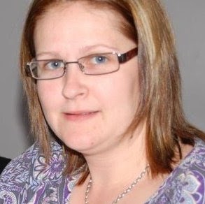 Amanda Atkins Photo 41