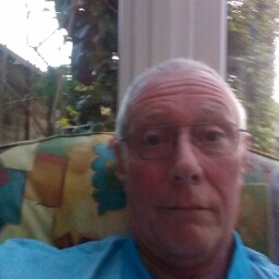 Tony Barrett Photo 44