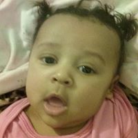 Danielle Walters Photo 14