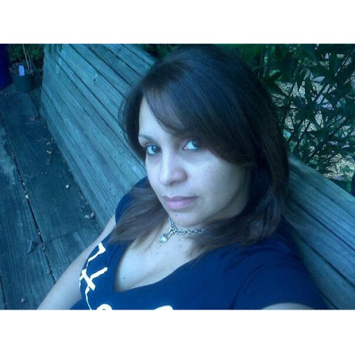 Elizabeth Irizarry Photo 7