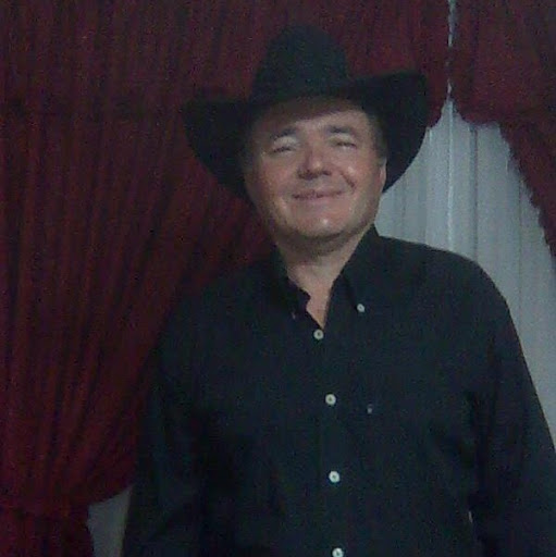 Edgar Diaz Photo 52