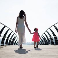 Laura Nicholas Photo 42