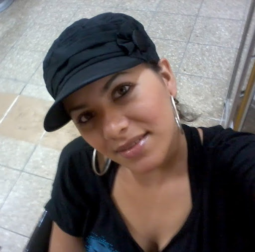 Kelly Jimenez Photo 24