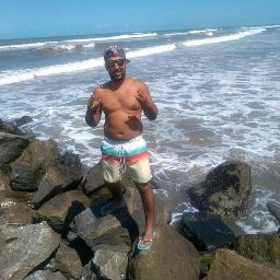 Michael Esteves Photo 5