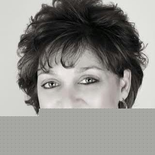 Anna Gibbs Photo 4