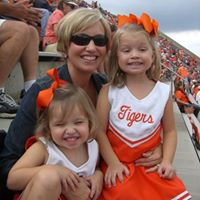 Elizabeth Barber Photo 41