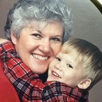 Linda Handley Photo 9