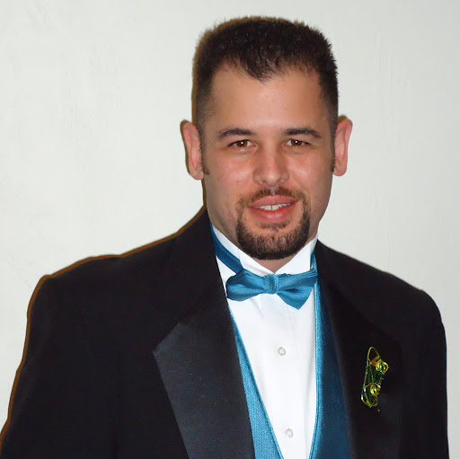 Robert Burgos Photo 15
