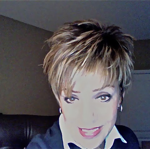 Diana Dyer Photo 5