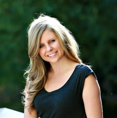 Rachel Hansen Photo 22