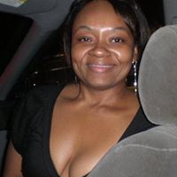 Farrah Robinson Photo 9