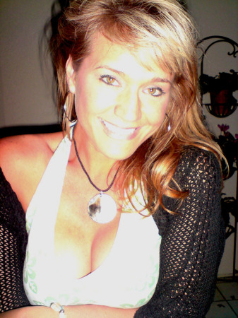 Carrie Gibbons Photo 20