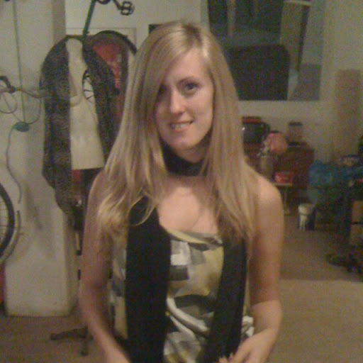 Angela Wade Photo 18