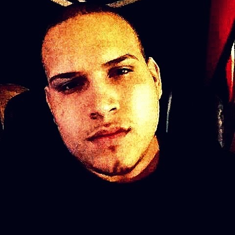 Robert Burgos Photo 19