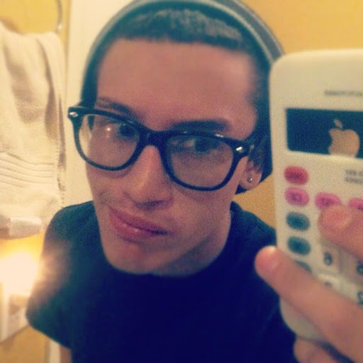 Conrad Ramirez Photo 18