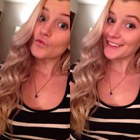 Julianna Hardin Photo 2