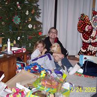 Tracy Goebel Photo 10