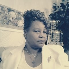 Betty Wells Photo 33