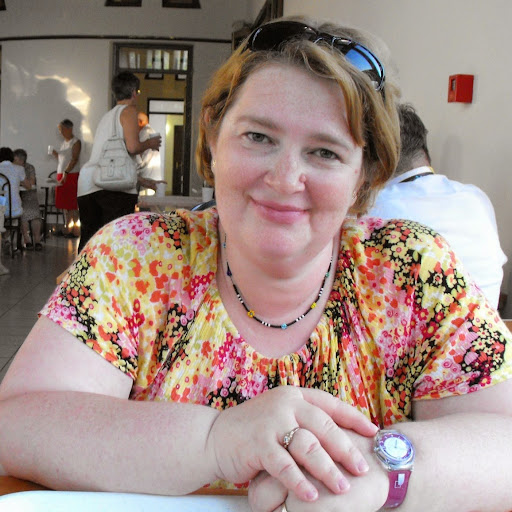 Elizabeth Varga Photo 21