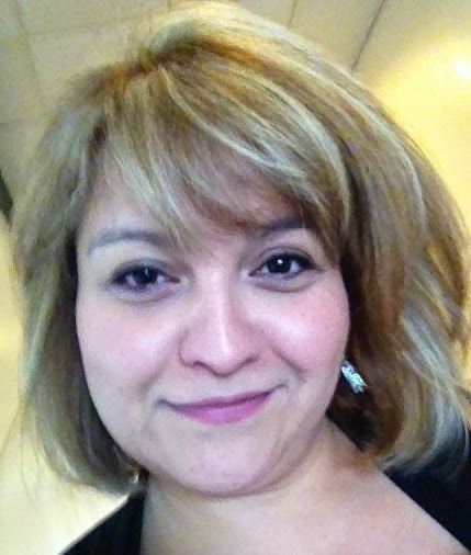 Angie Hernandez Photo 13