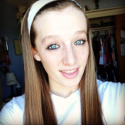 Danielle Taylor Photo 12