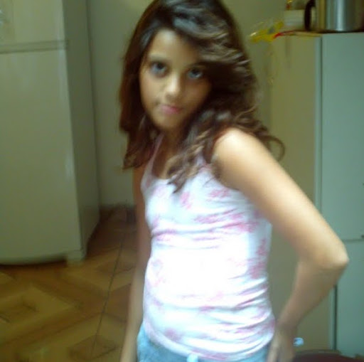 Jennifer Souza Photo 43