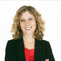 Amy Lazarus Photo 24