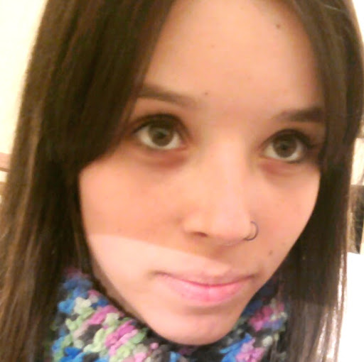 Julie Miranda Photo 23