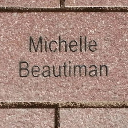 Michelle Robb Photo 9