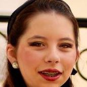 Samantha Burgess Photo 10