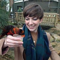 Louise Lowe Photo 33