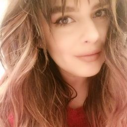 Kathryn Flores Photo 35