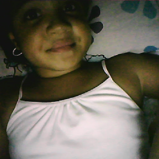 Julie Arias Photo 16