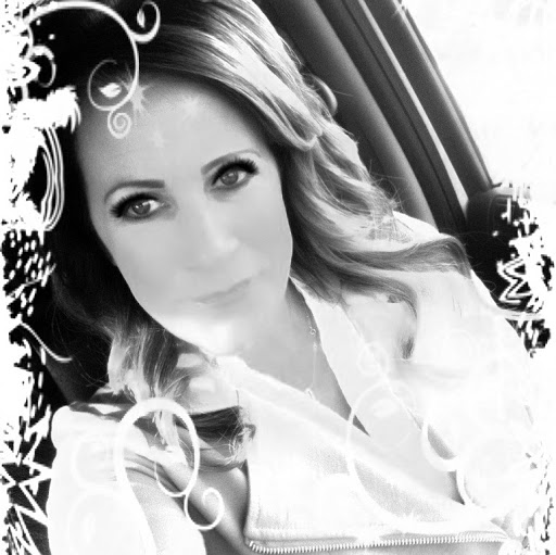 Lisa Klinger Photo 27