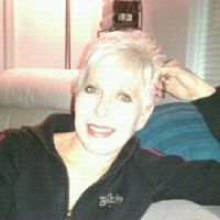 Laura Hanley Photo 9