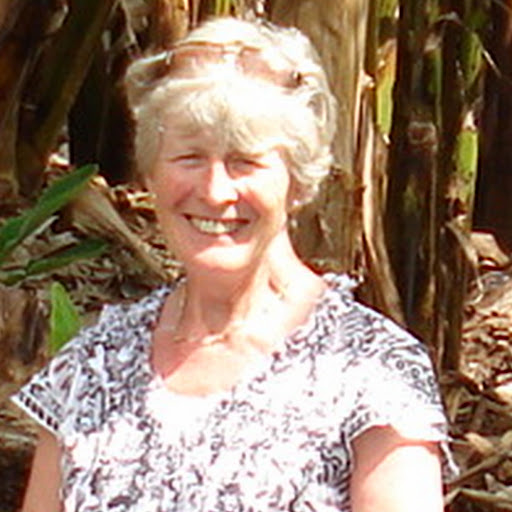 Pauline Copeland Photo 4