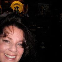 Jill Lyons Photo 17