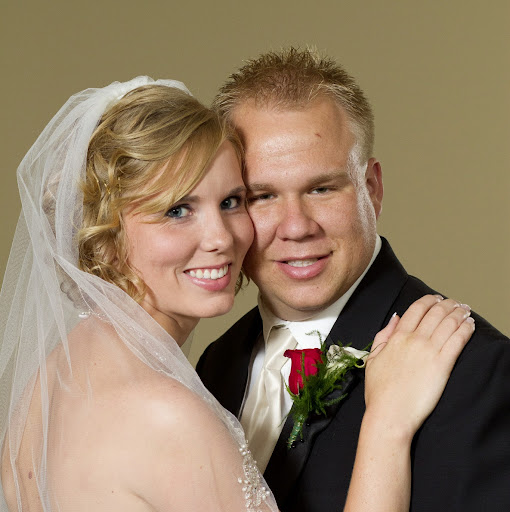 Lindsay Cook Photo 34