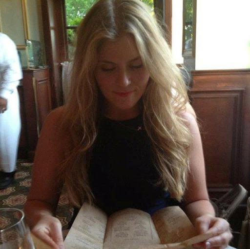 Kristina Bell Photo 16